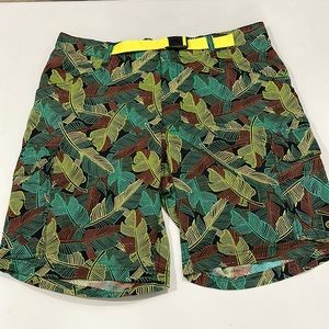 Men’s Lands' End Palm print Board shorts size 36-38  nylon 9” inseam